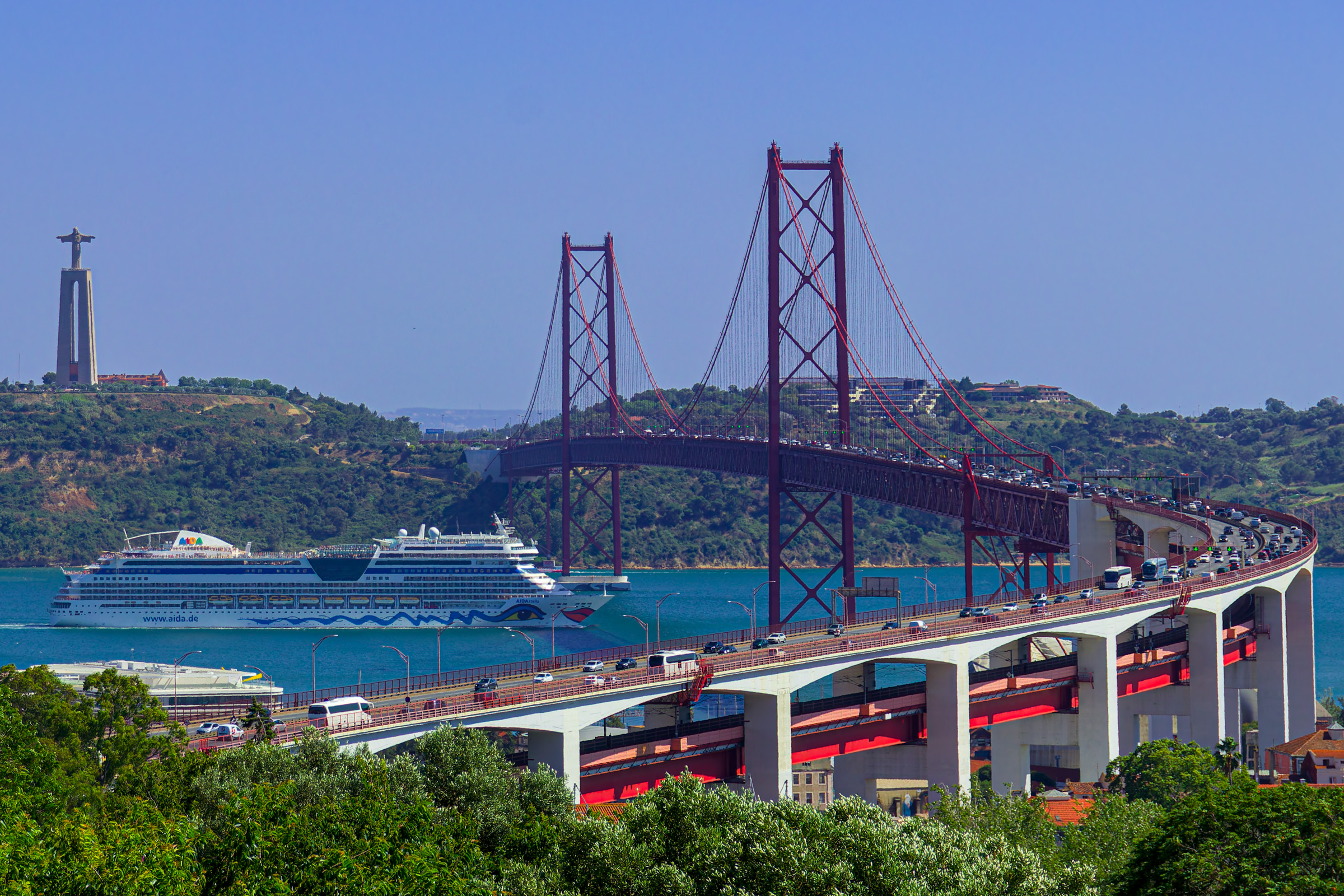 Ponte 25 de Abril